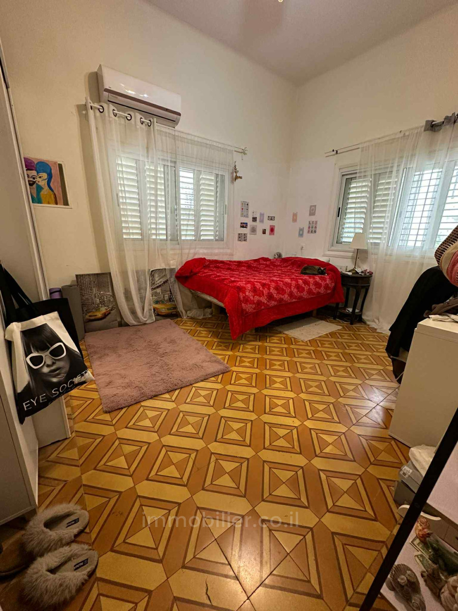 Apartment 3 rooms Tel Aviv City center 804-IBL-49