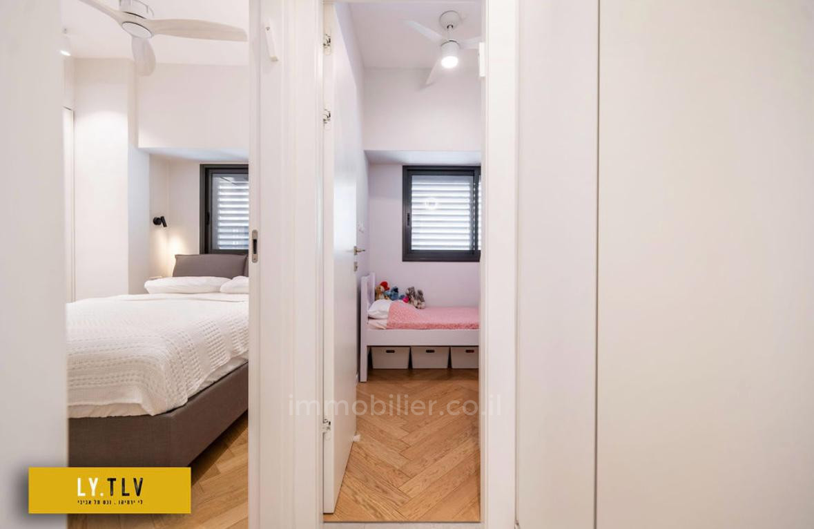 Apartment 3.5 rooms Tel Aviv Hatsafon hayachan 804-IBL-51