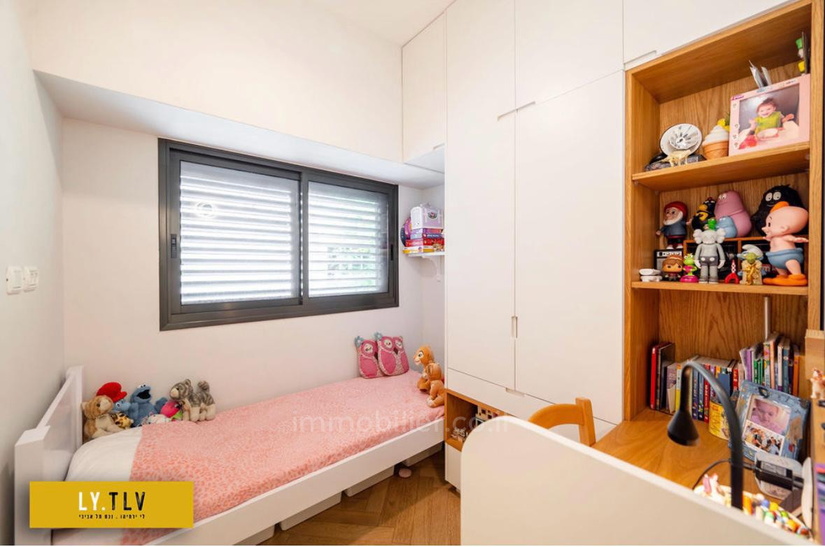 Apartment 3.5 rooms Tel Aviv Hatsafon hayachan 804-IBL-51