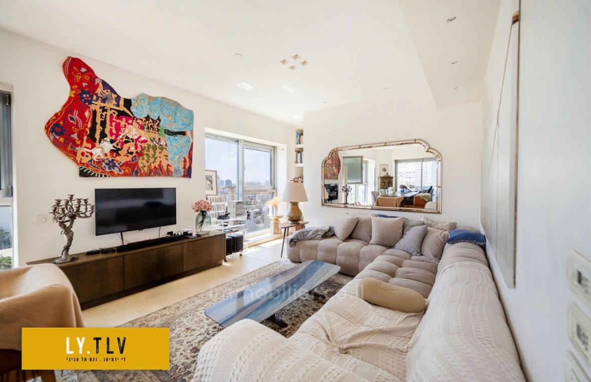 Apartment 4.5 rooms Tel Aviv Hatsafon hayachan 804-IBL-54