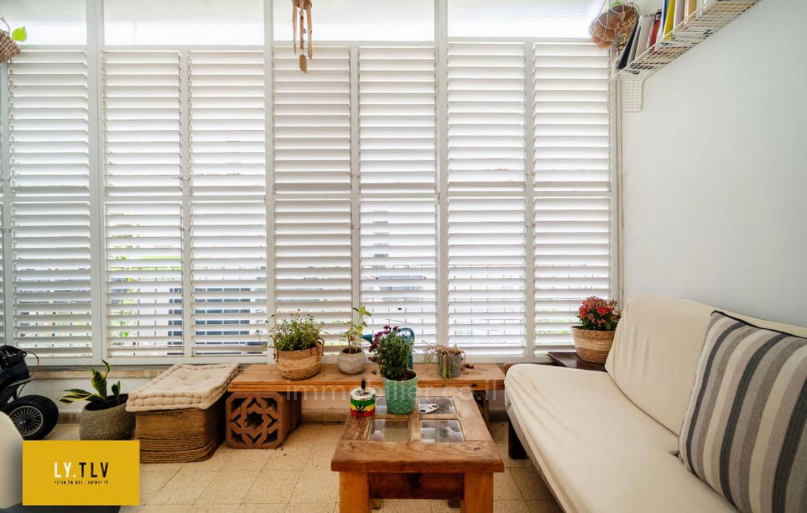 Apartment 2 rooms Tel Aviv Hatsafon hayachan 804-IBL-58