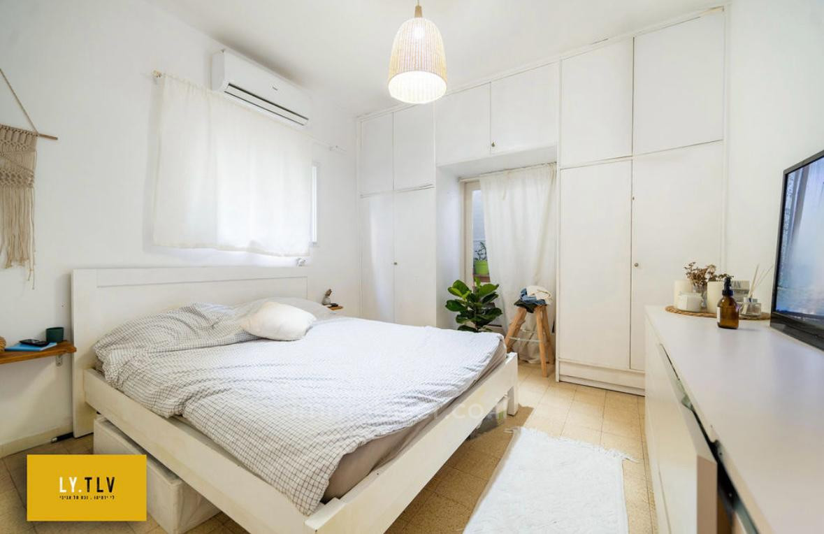 Apartment 2 rooms Tel Aviv Hatsafon hayachan 804-IBL-58