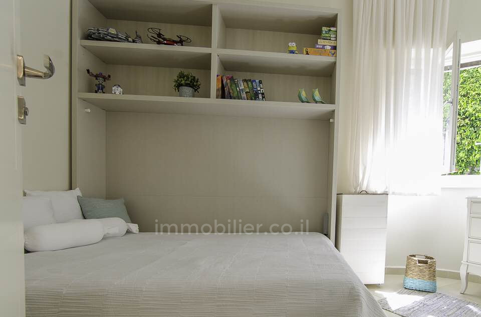 Apartment 3.5 rooms Tel Aviv Habima 804-IBL-59
