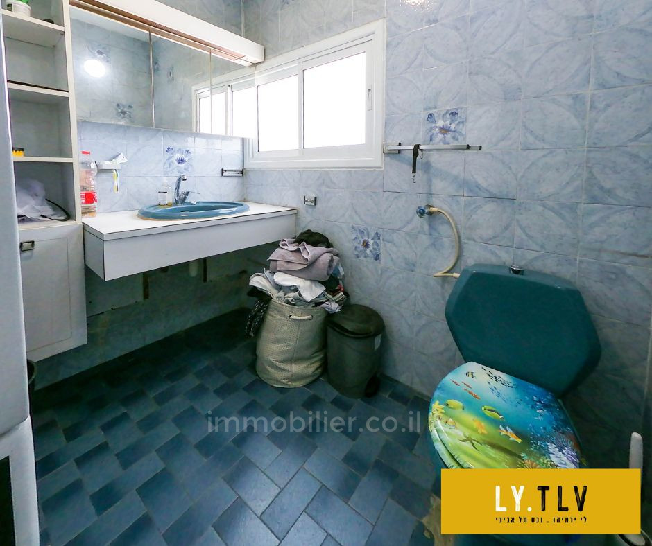 Duplex 3 rooms Tel Aviv City center 804-IBL-63