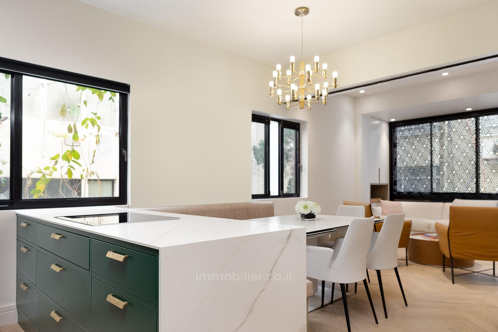 Apartment 3 rooms Tel Aviv City center 804-IBL-66