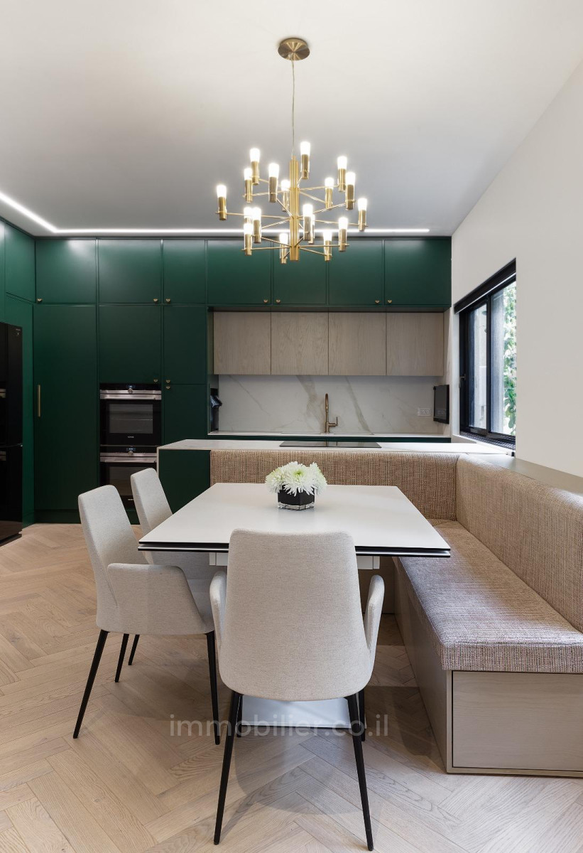 Apartment 3 rooms Tel Aviv City center 804-IBL-66