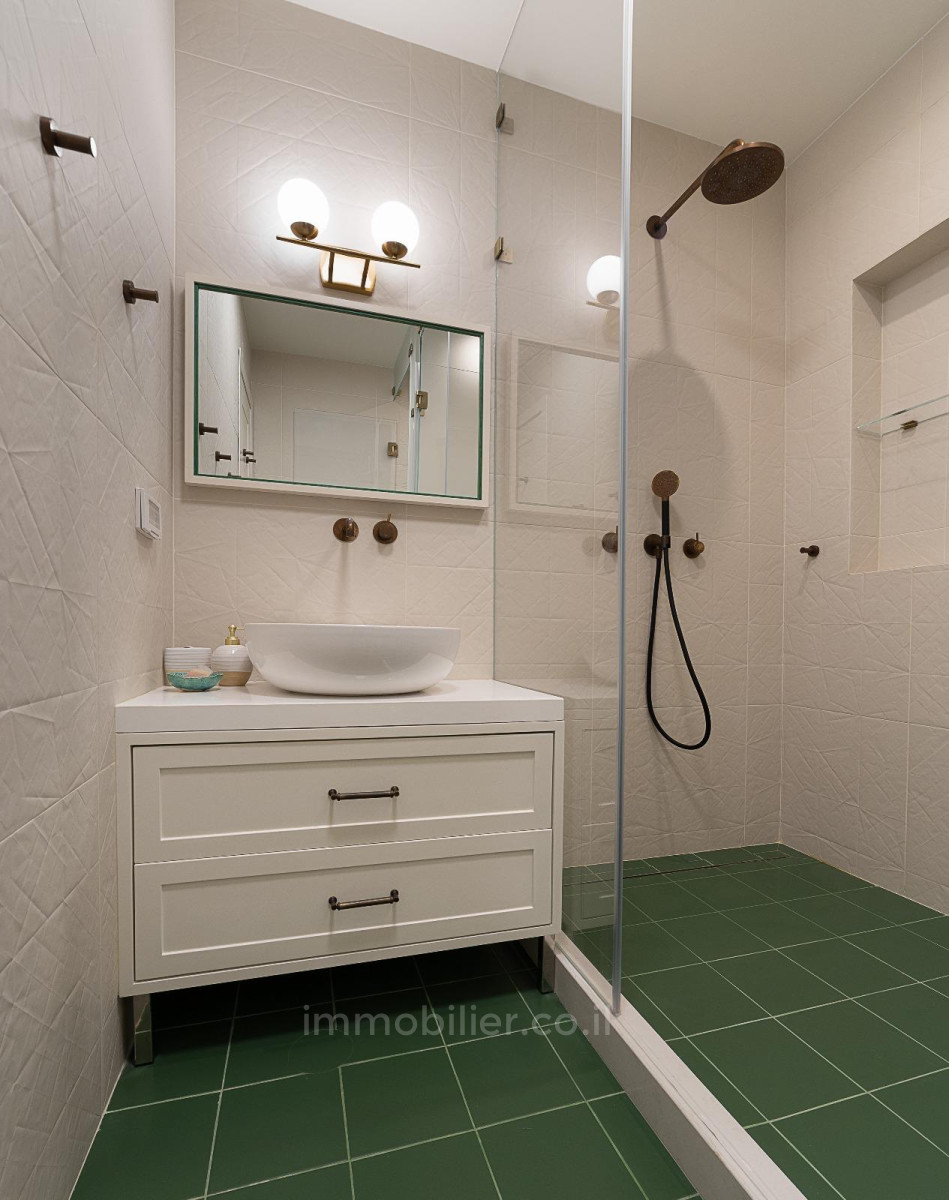 Appartement 3 pièces  Tel Aviv Centre Ville 804-IBL-67