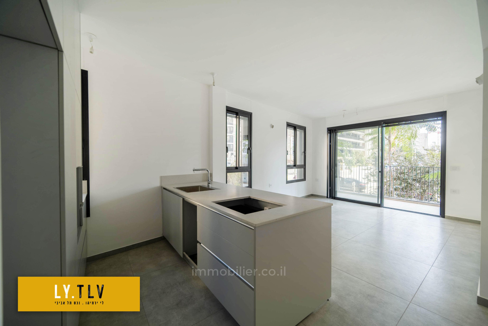 Apartment 2 rooms Tel Aviv Hatsafon hayachan 804-IBL-77