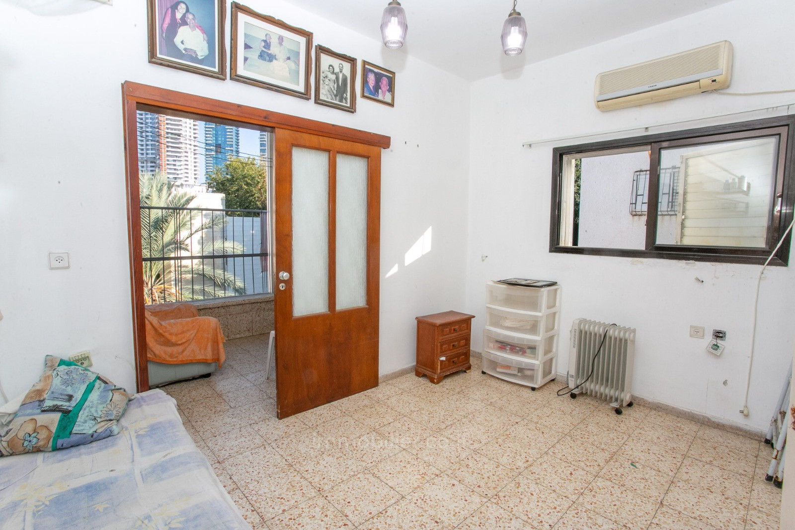 Apartment 3 rooms Tel Aviv Hatsafon hayachan 804-IBL-79
