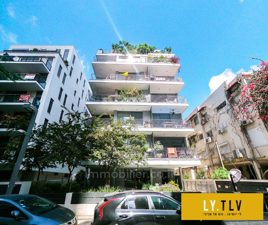 Apartment 3 rooms Tel Aviv Hatsafon hayachan 804-IBL-85