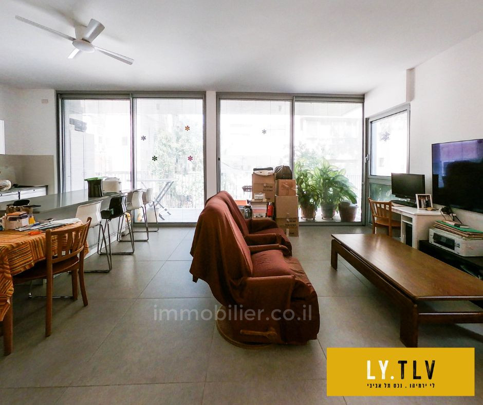 Apartment 3 rooms Tel Aviv Hatsafon hayachan 804-IBL-85