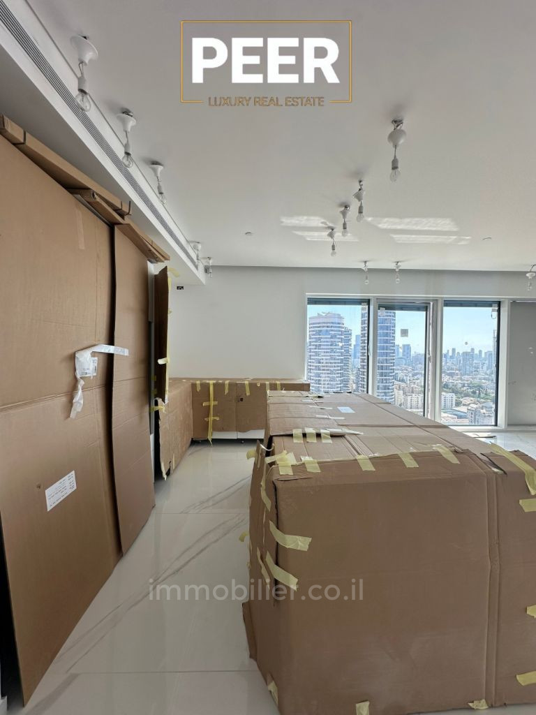 Penthouse 4 rooms Tel Aviv Bavli 806-IBL-13