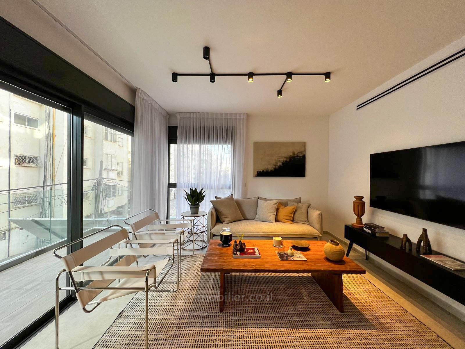 Apartment 3 rooms Tel Aviv Bavli 813-IBL-4