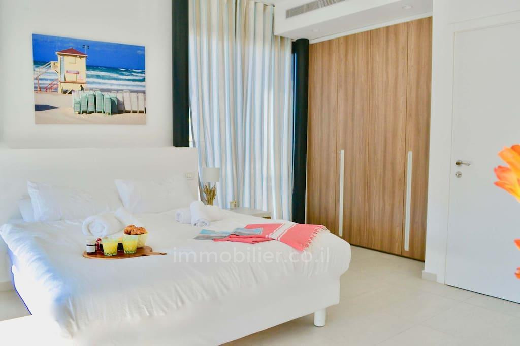 Penthouse 4 pièces  Tel Aviv Kerem Hatemanim 828-IBL-100