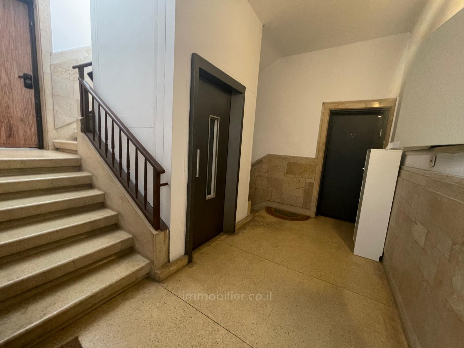 Apartment 3 rooms Tel Aviv Lev Tel-Aviv 828-IBL-133