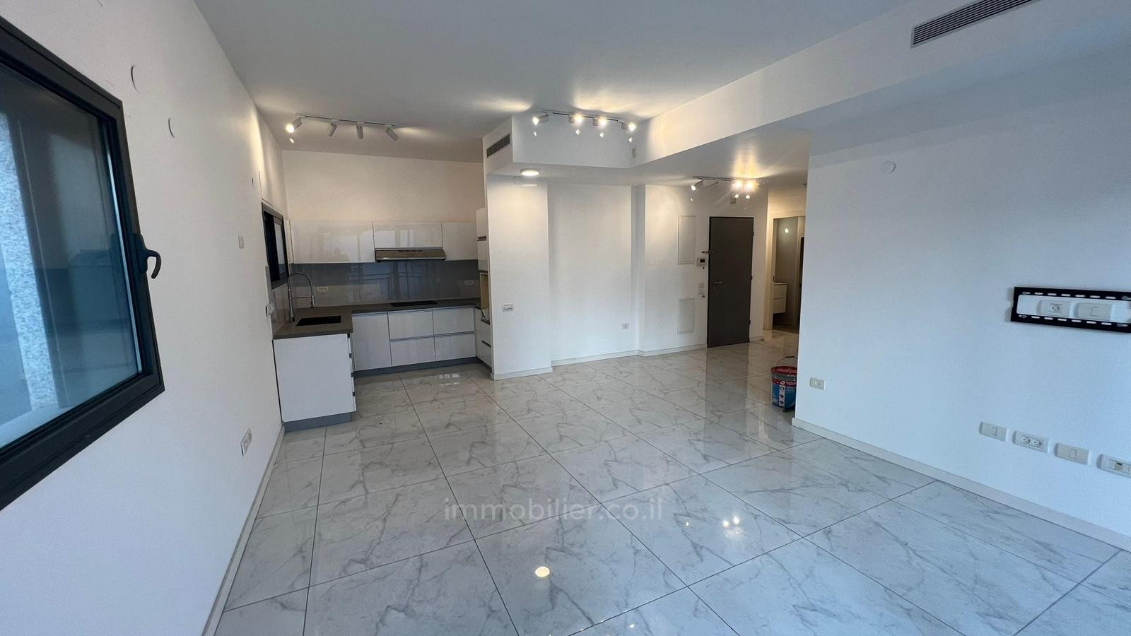 Appartement 4 pièces  Tel Aviv Kerem Hatemanim 828-IBL-15