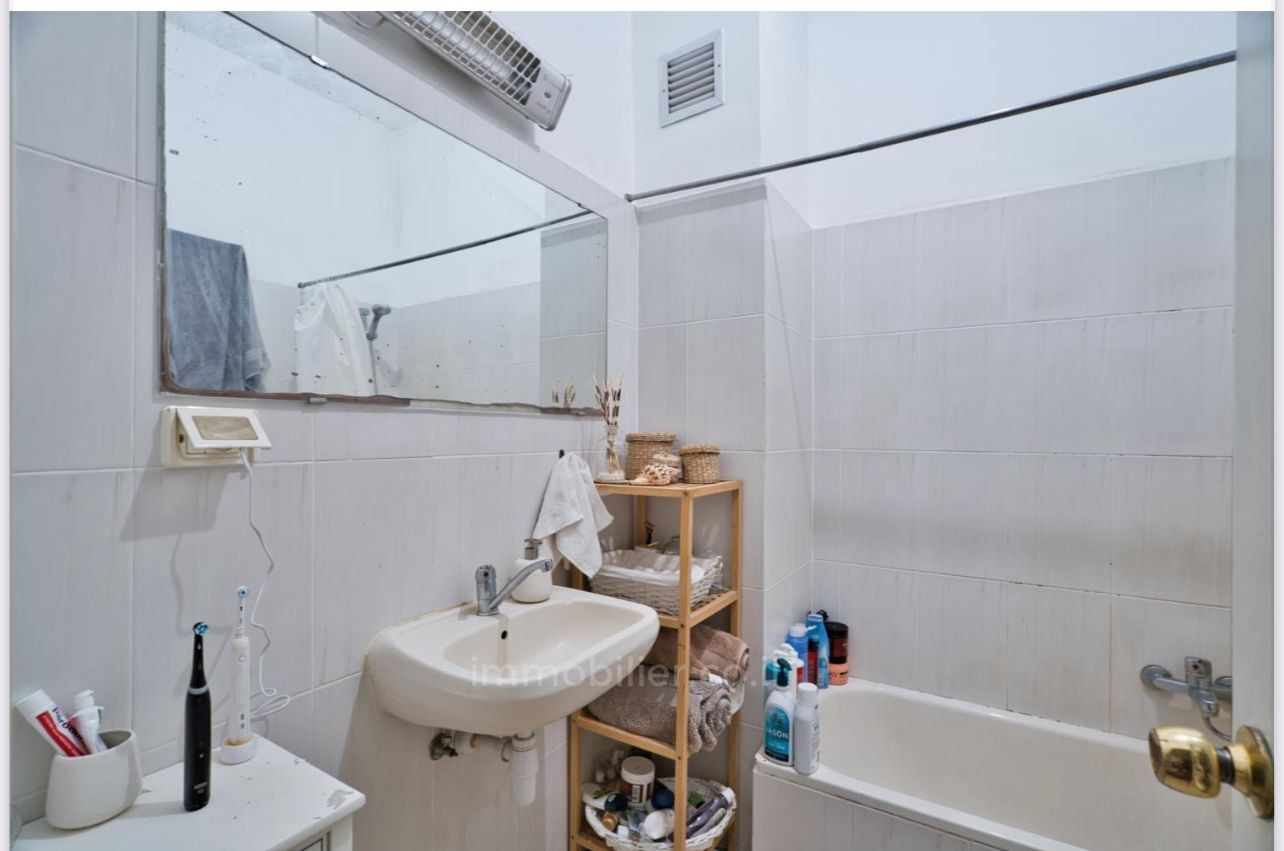 Appartement 3 pièces  Tel Aviv Rothshild 828-IBL-27