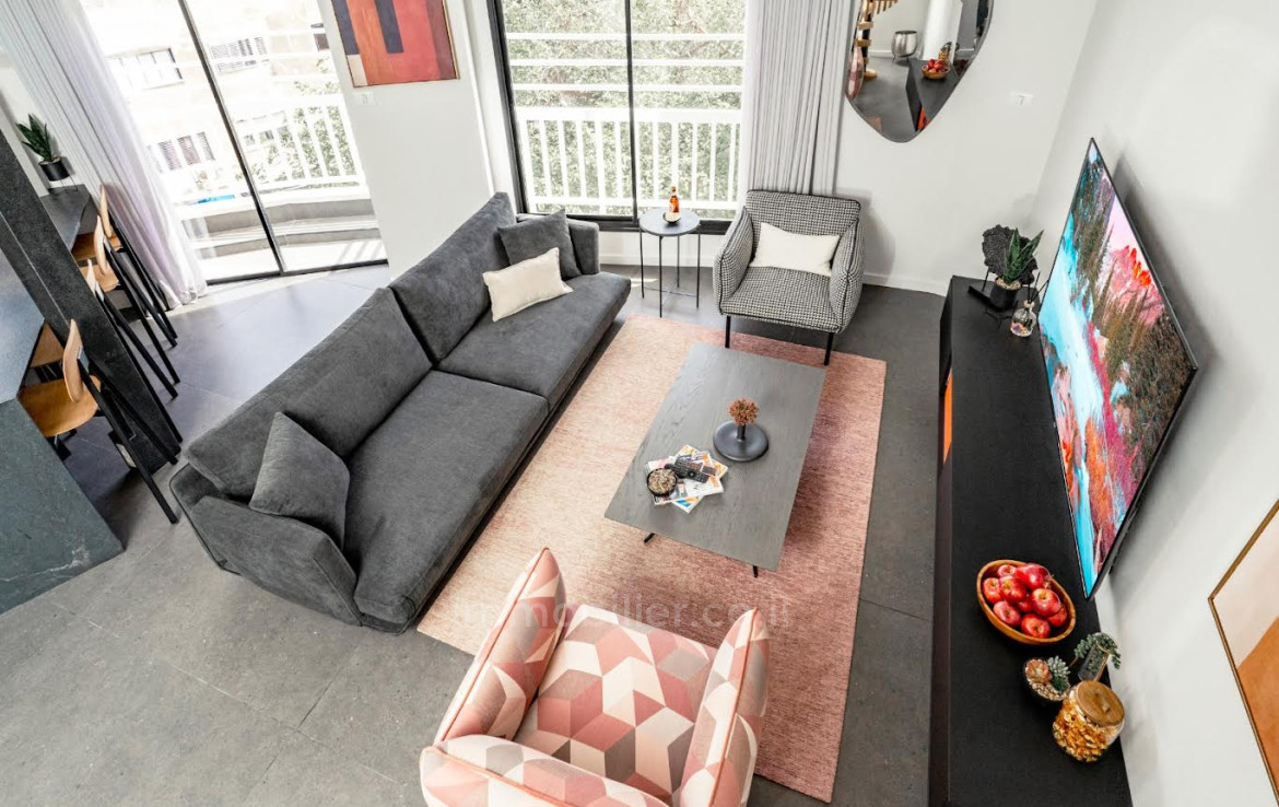 Penthouse 4 rooms Tel Aviv Dizengof 828-IBL-5