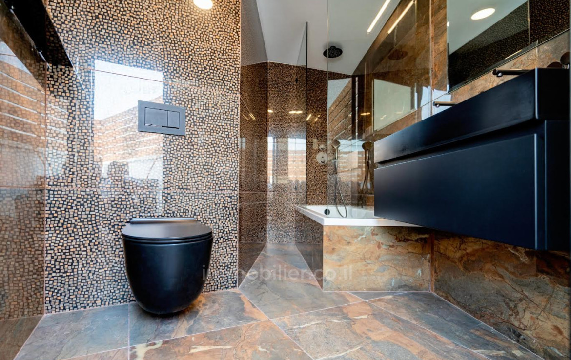 Penthouse 4 rooms Tel Aviv Dizengof 828-IBL-5