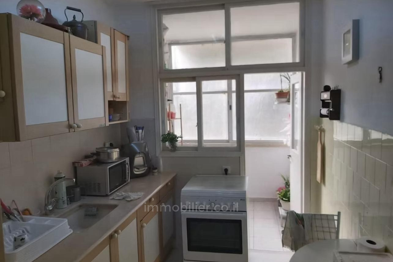 Apartment 4 rooms Bat yam Bat yam 828-IBL-99