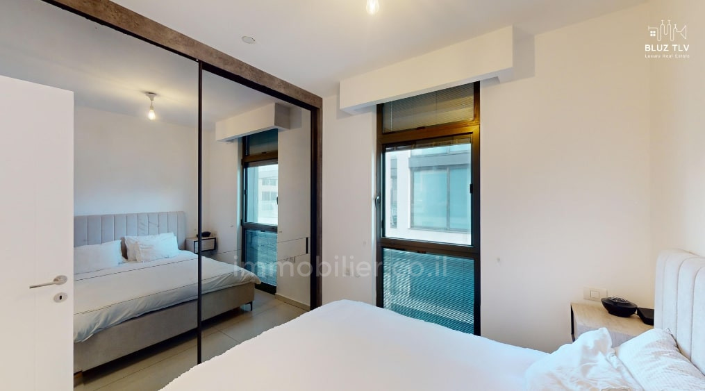 Appartement 3 pièces  Tel Aviv 1ere ligne mer 833-IBL-6